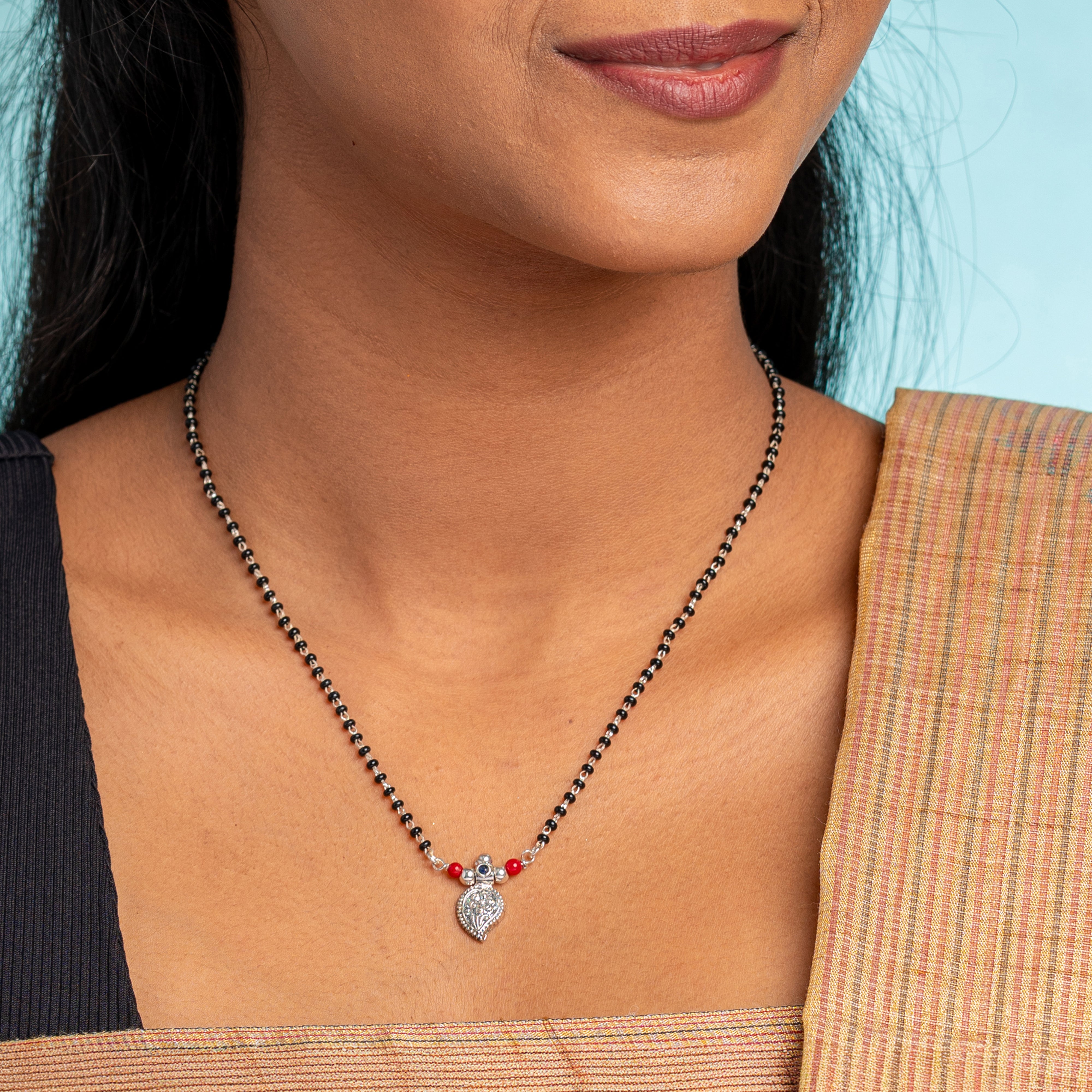 Minimal 925 Silver Leaf Pendant Mangalsutra