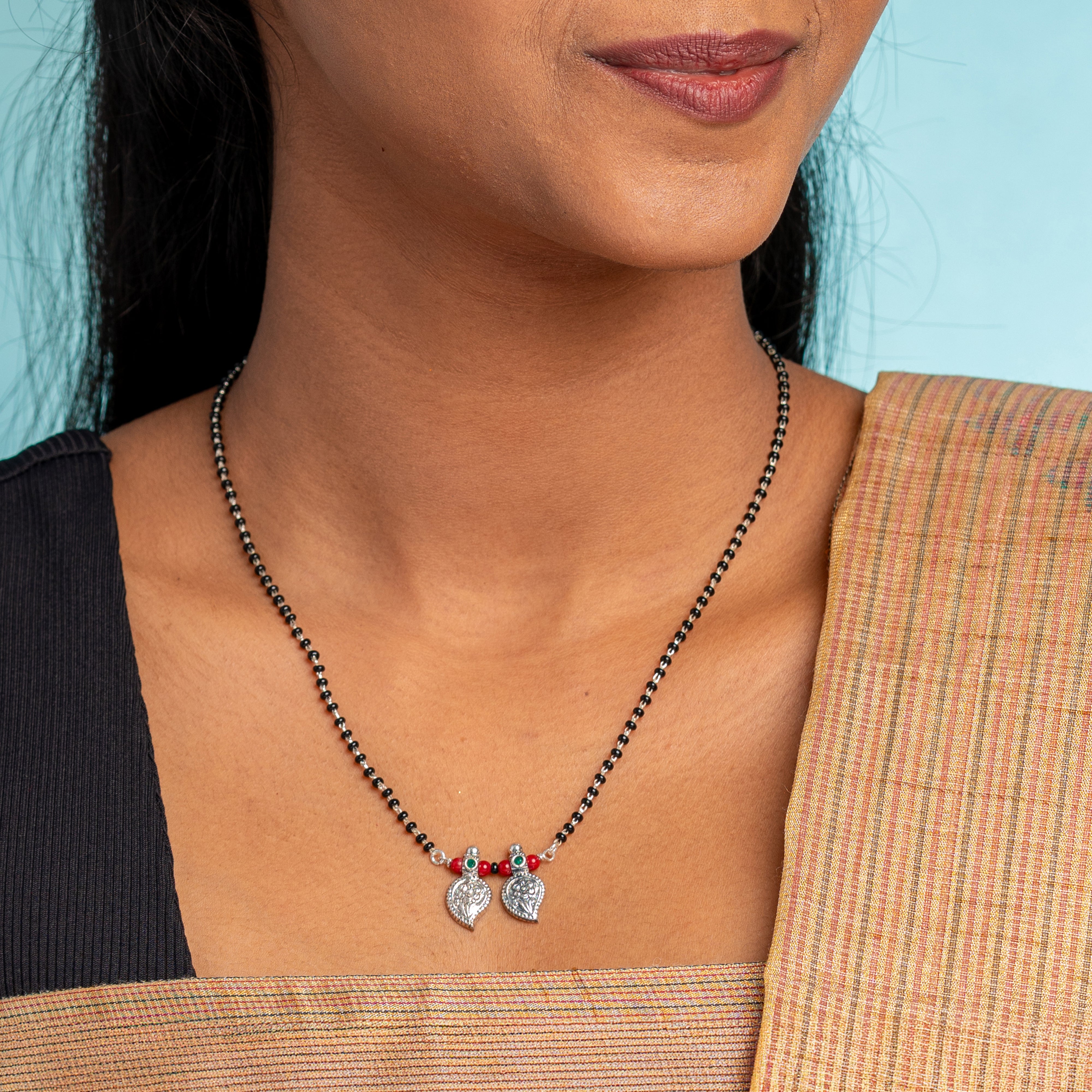 Minimal 925 Silver Two Leaf Pendant Mangalsutra