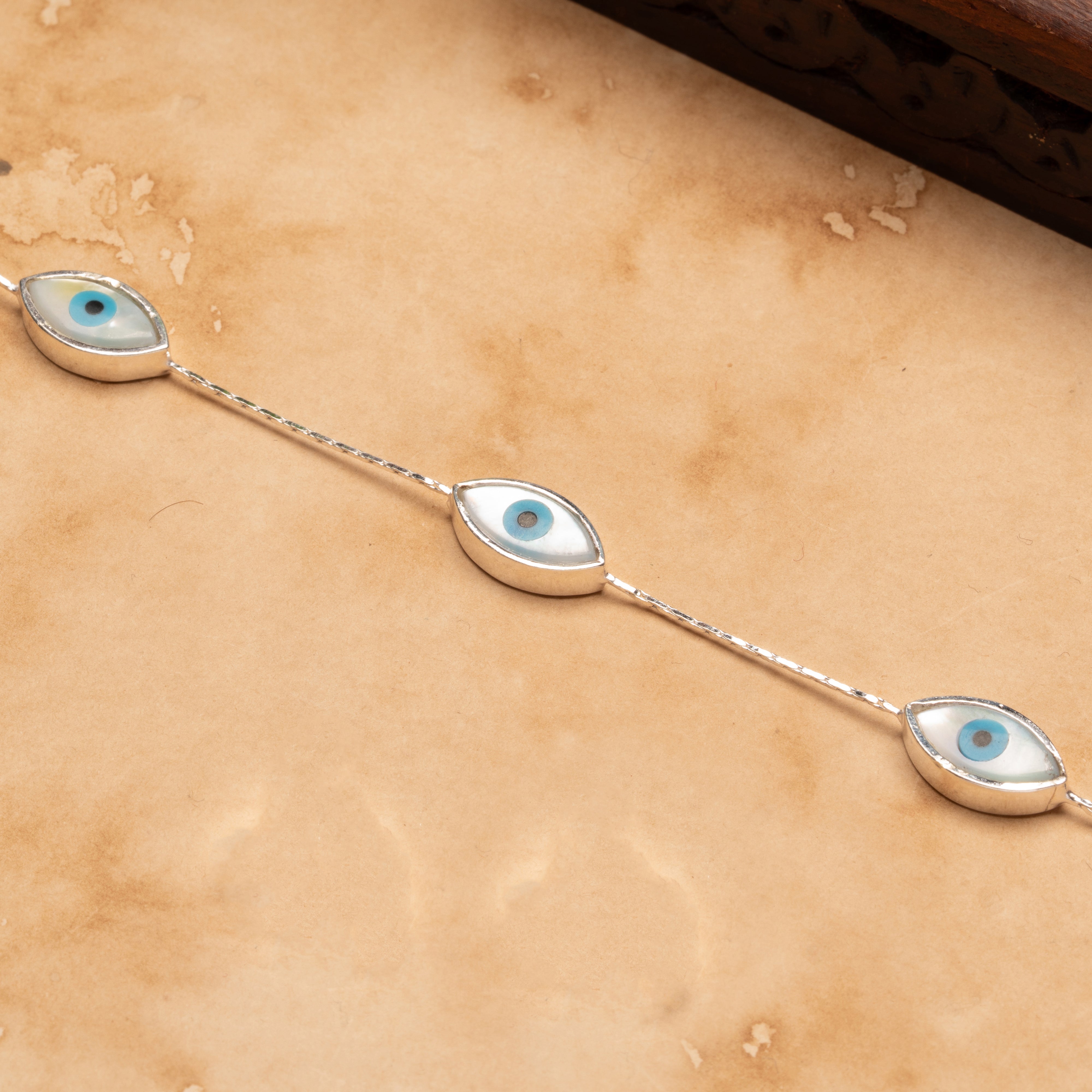 Evil Eye Mother of Pearls Bracelet