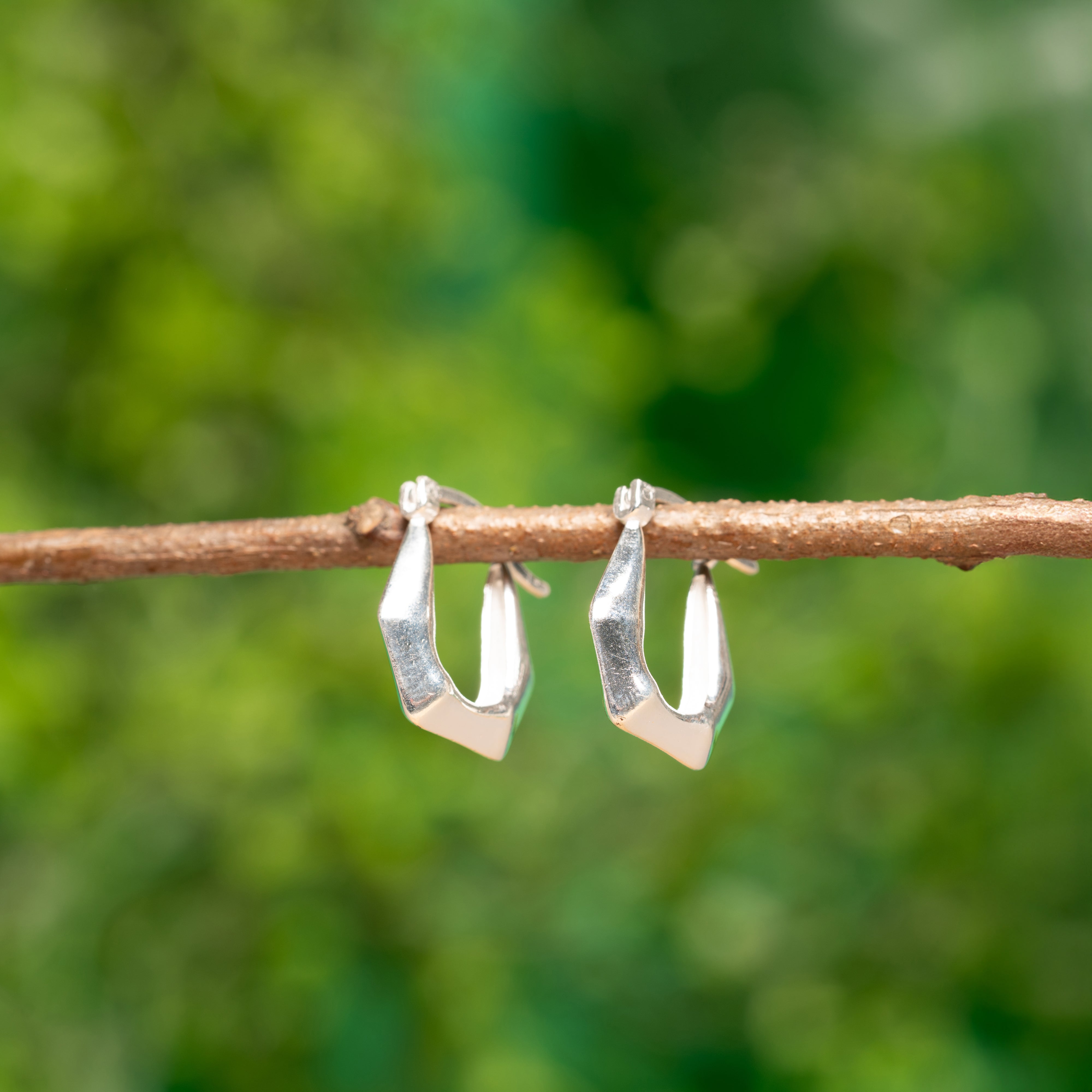 Eterna Hoop Earrings